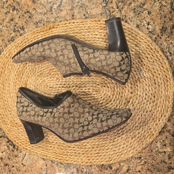 Vintage Coach boots - Picture 7 of 14